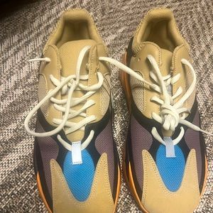 Yeezys we’re a trade but they fit too tight so I’m selling them  never worn